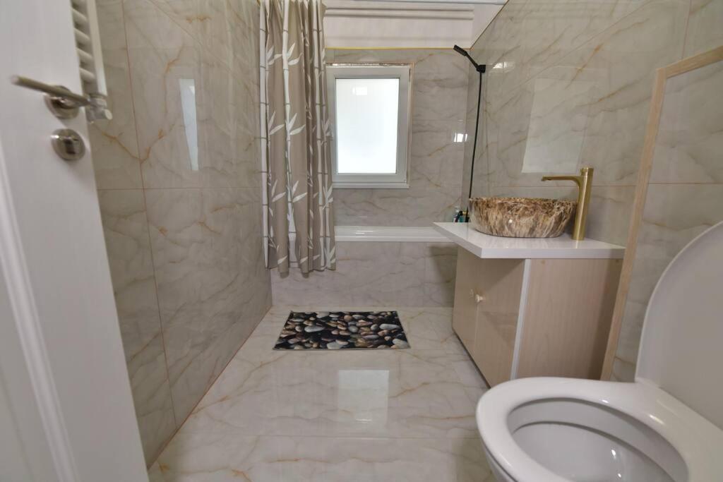 דירות בוקרשט Luxury Studio / Ghencea מראה חיצוני תמונה