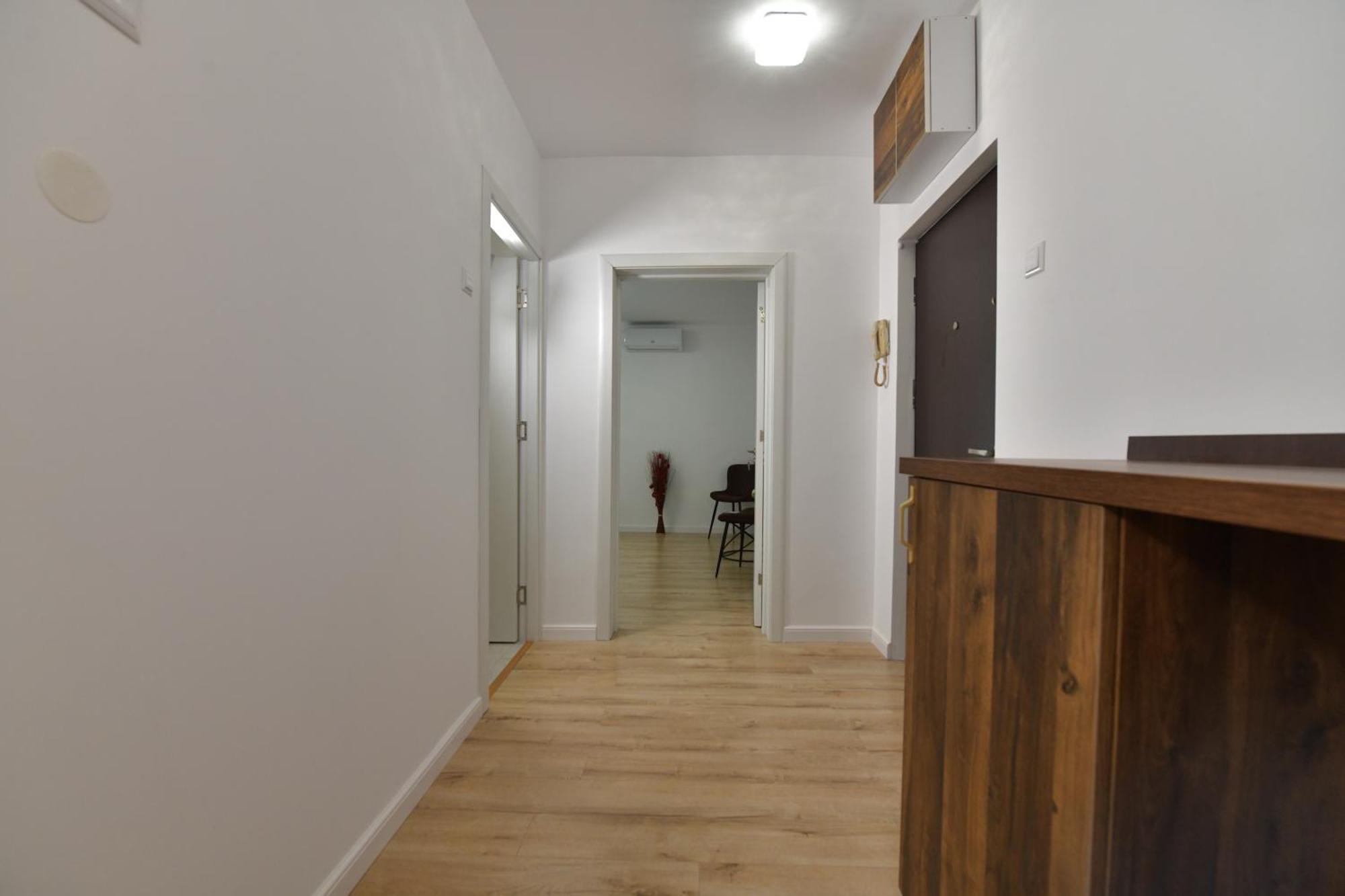 דירות בוקרשט Luxury Studio / Ghencea מראה חיצוני תמונה
